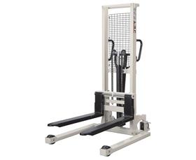 JET&reg; HYDRAULIC STACKERS