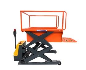 BALLYMORE'S POWERED PORTABLE LOADING DOCK