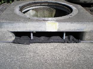 Curb Inlet Insert - Trash, Debris, Sediments, Oils & Hydrocarbons
